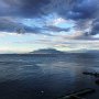 Blick auf Vesuv und Neapel am Abend, Sorrent